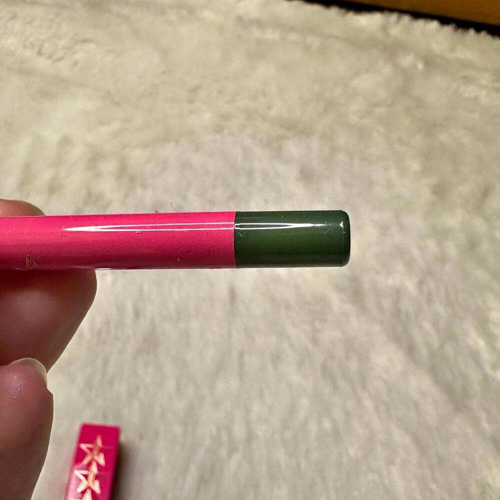 NIB Jeffree Star Velour Lip Liner Crocodile Tears Full Size 1.2g - Picture 4 of 10